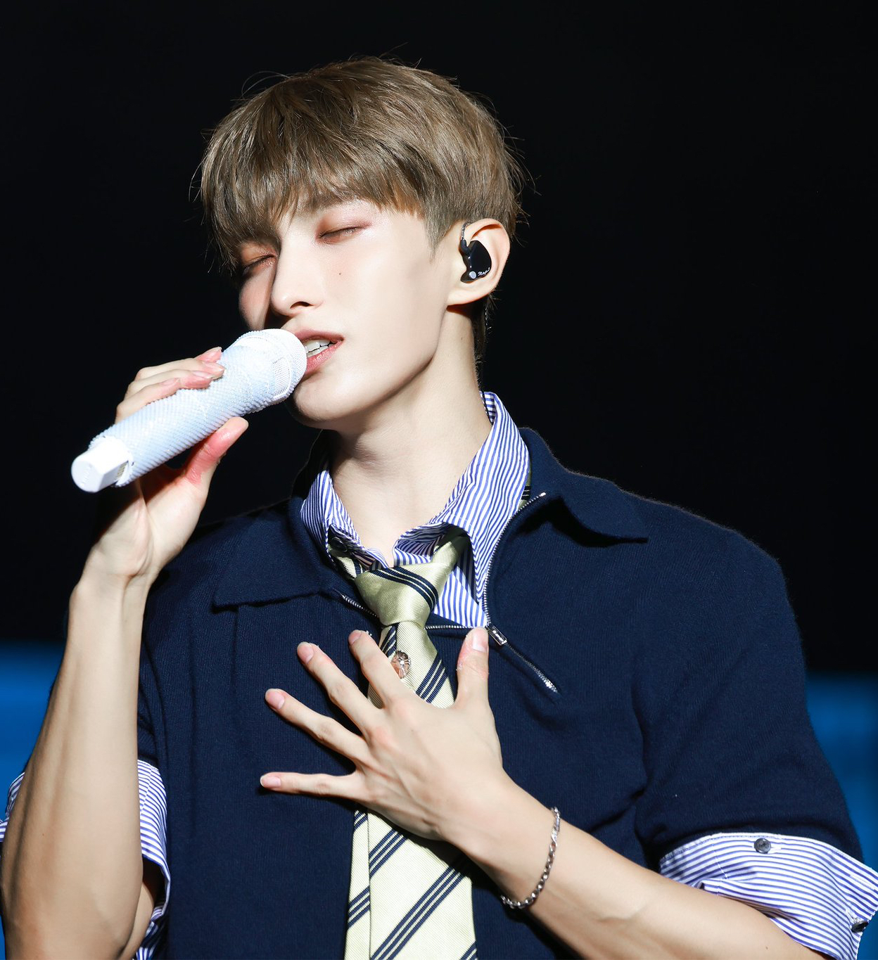 A moment captured by DK (SEVENTEEN)'s fan