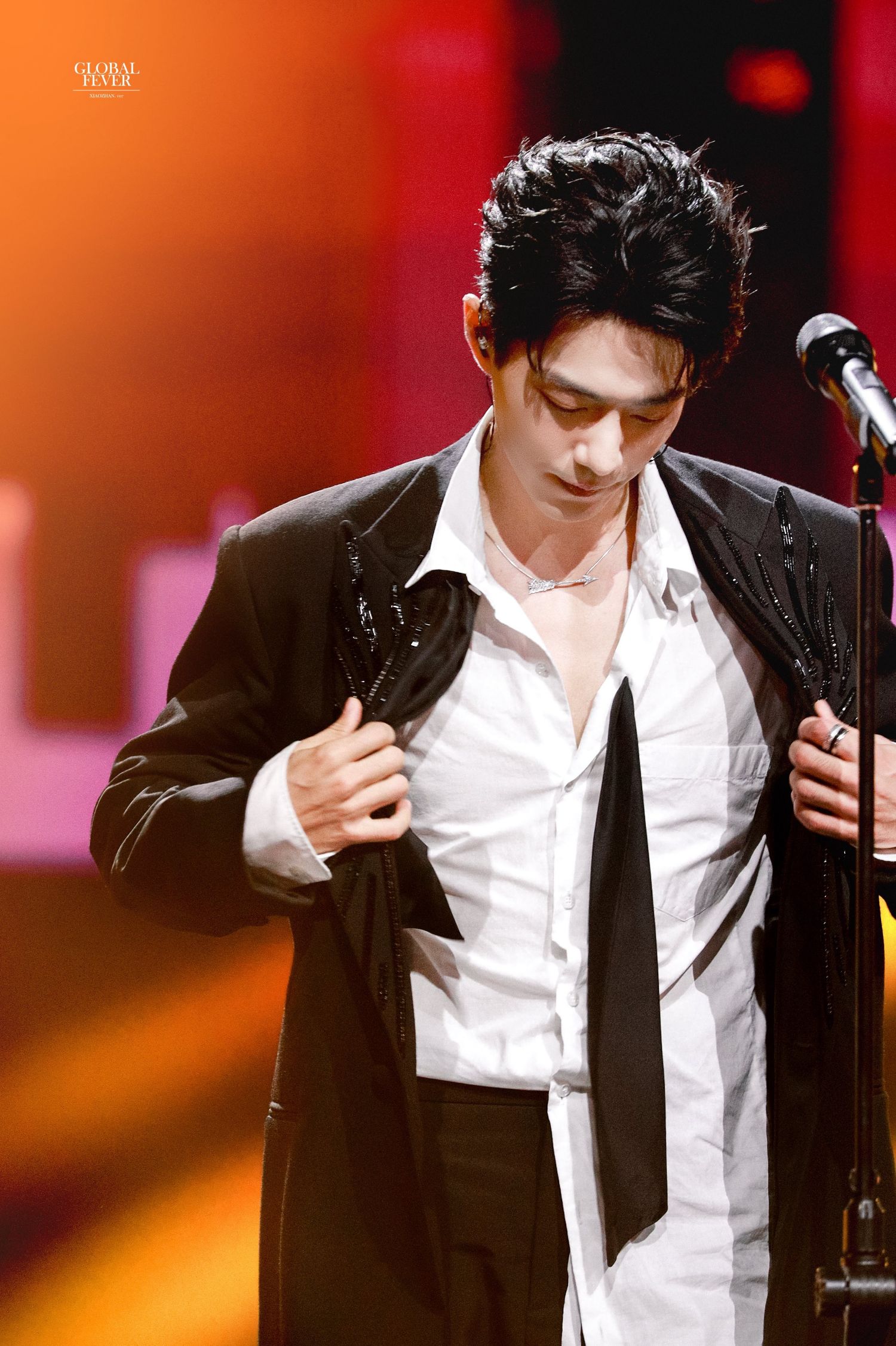 A moment captured by Xiao Zhan's fan