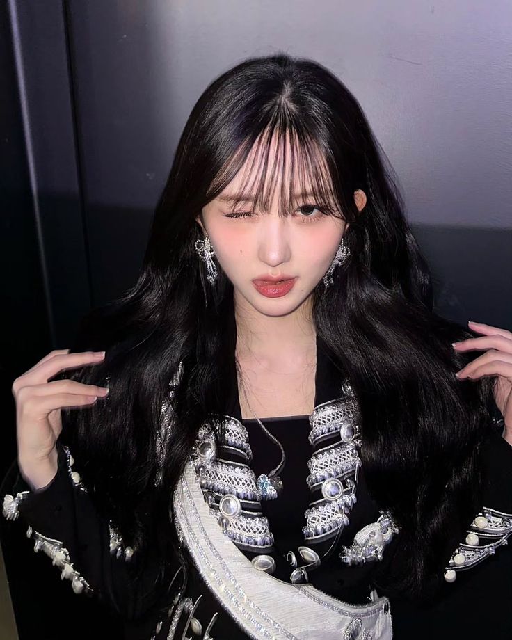 Behind-the-scenes cut of Gaeul (IVE)