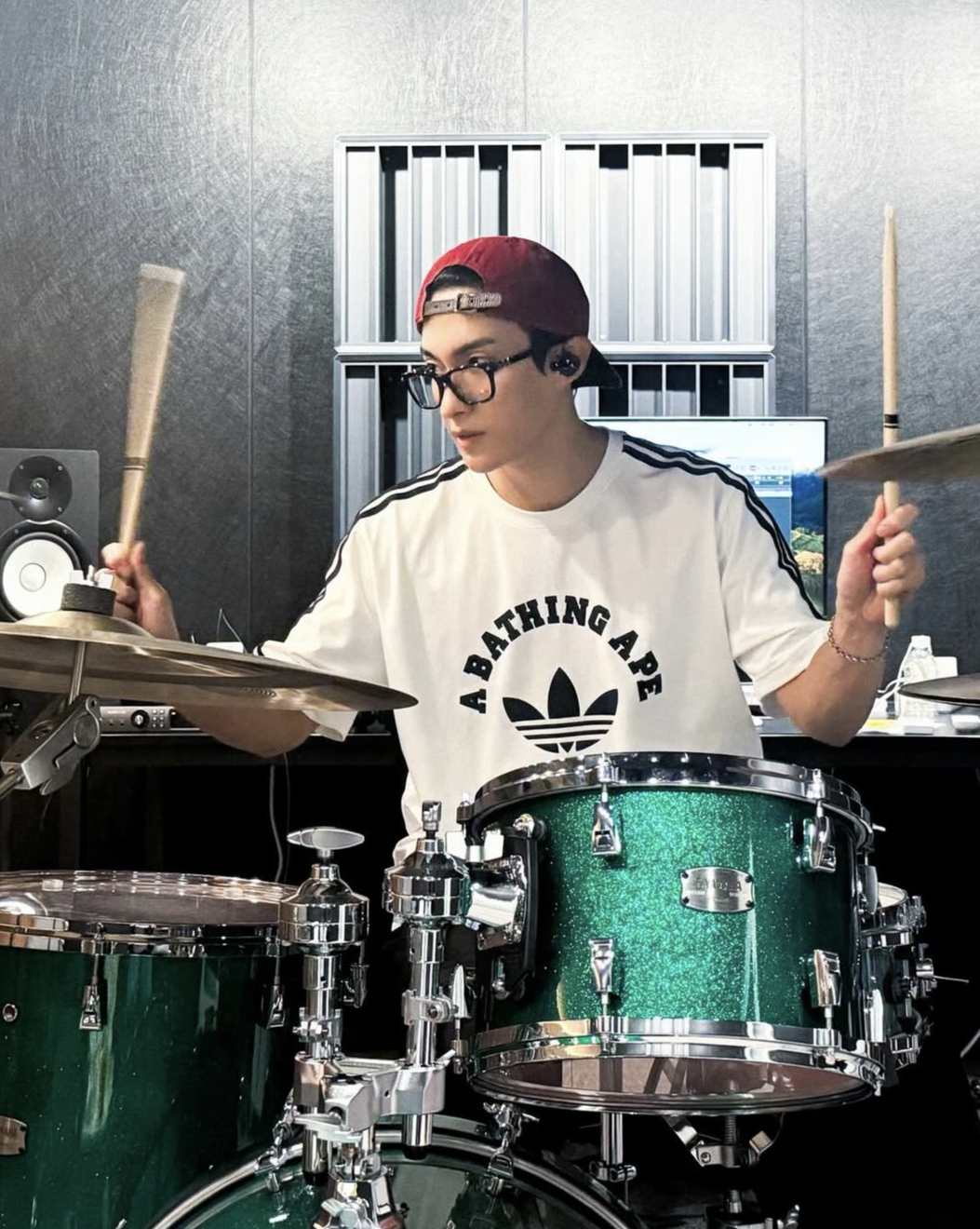 Behind-the-scenes cut of DK (SEVENTEEN)