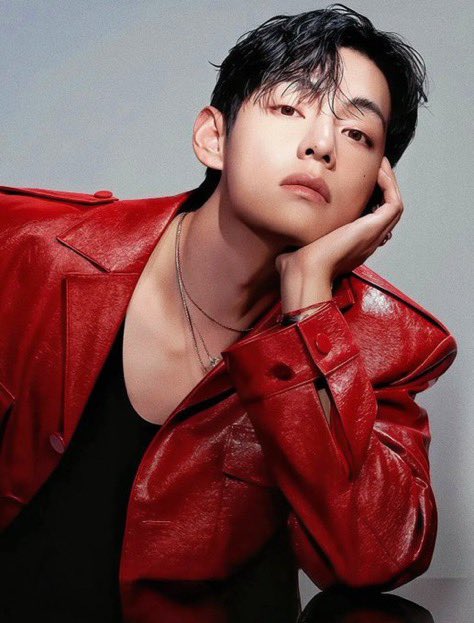 뷔 (방탄소년단) 최근 활동샷