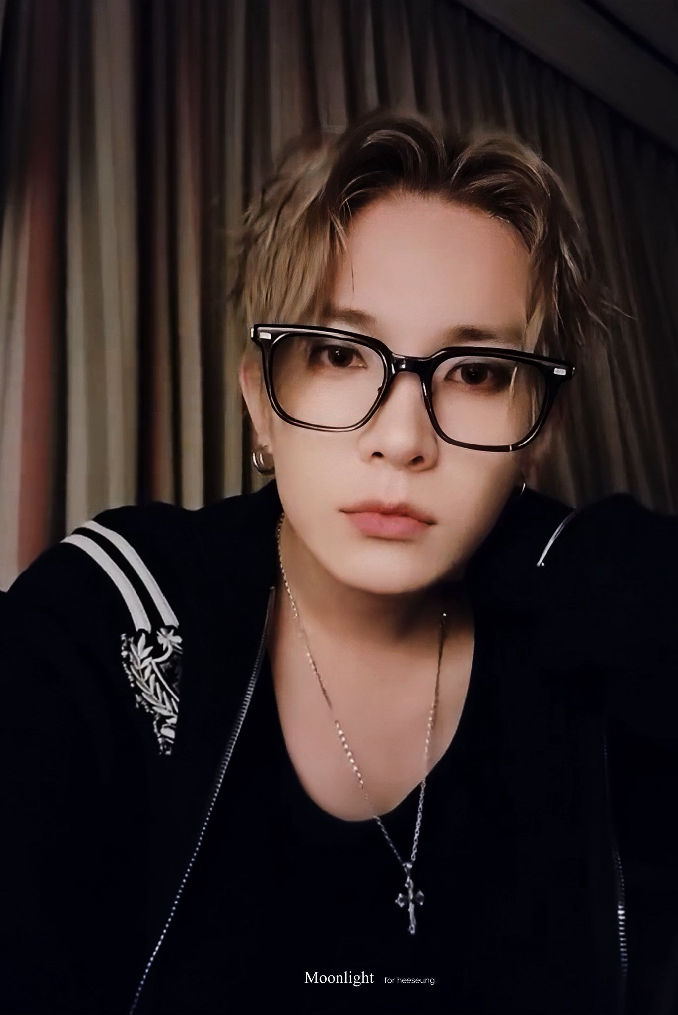 Latest photo of Heeseung (ENHYPEN)