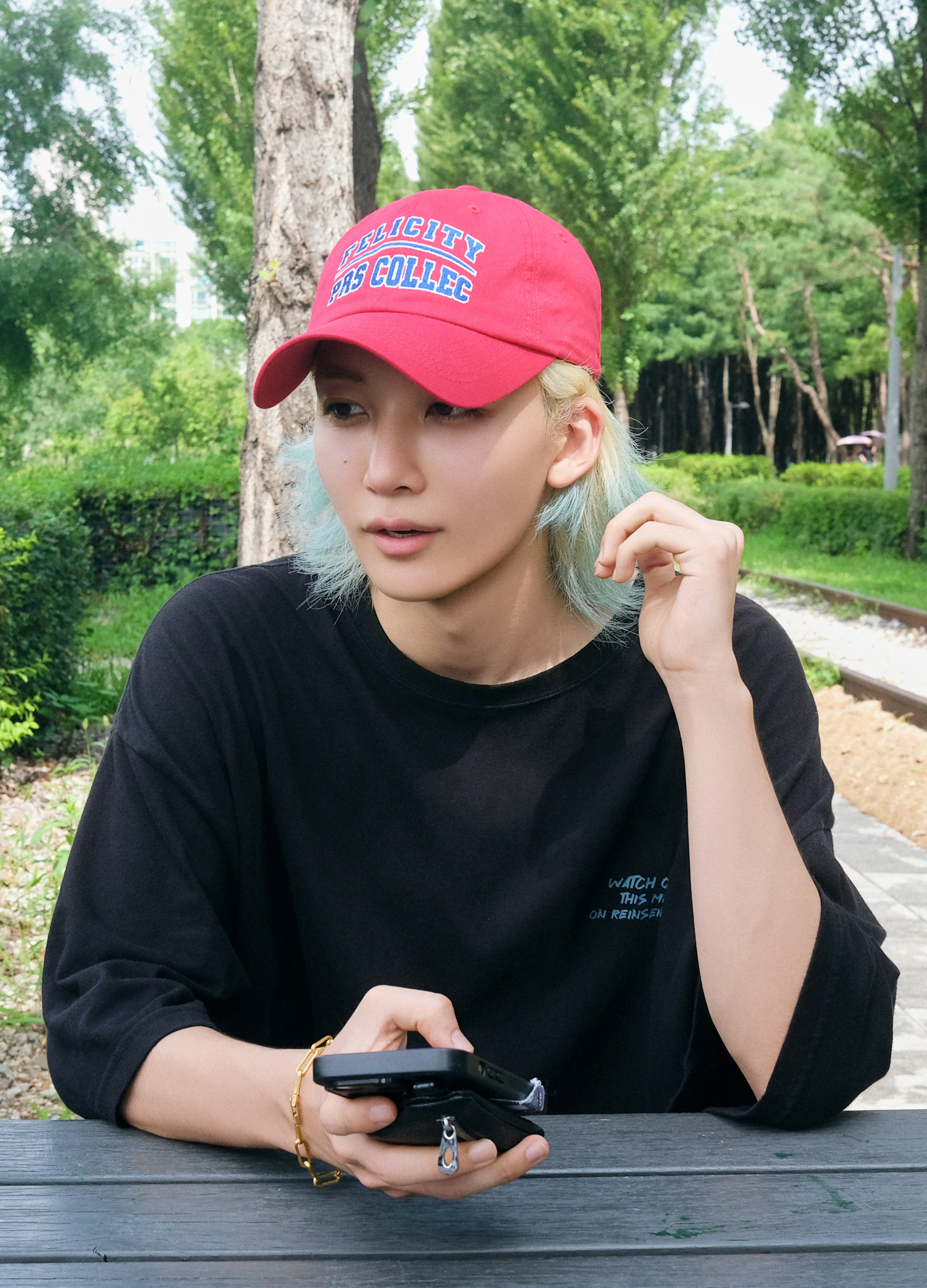 A moment captured by Jeonghan (SEVENTEEN)'s fan