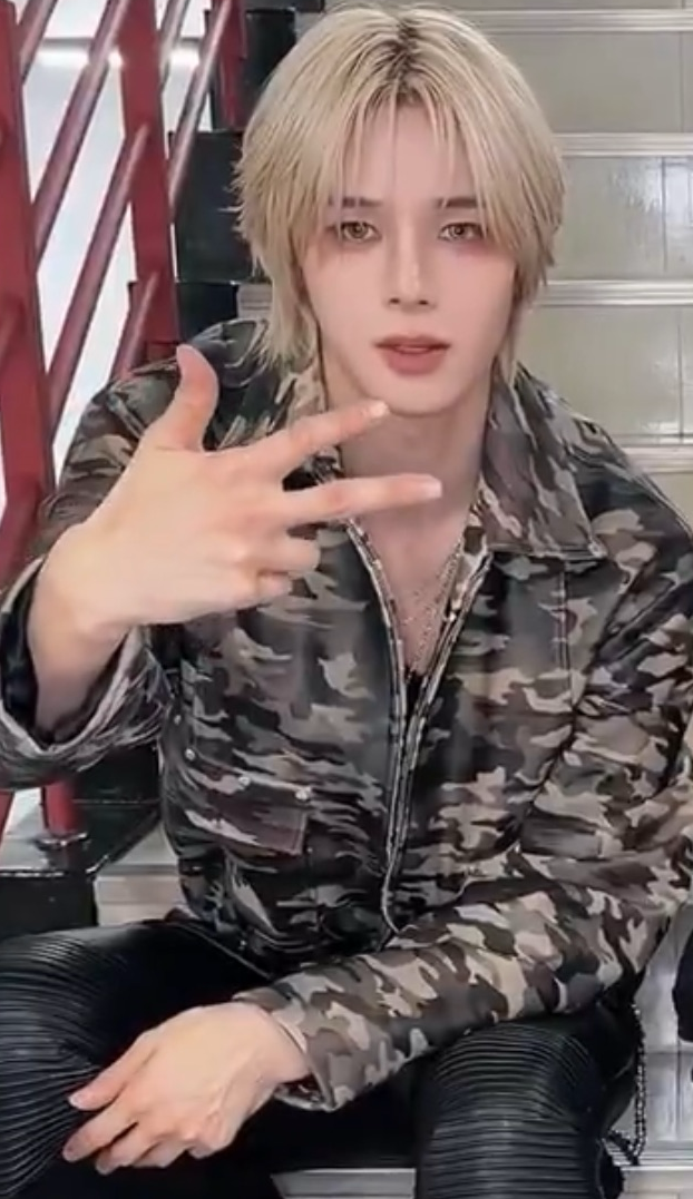 Today's most popular wallpaper in the K (&TEAM) community