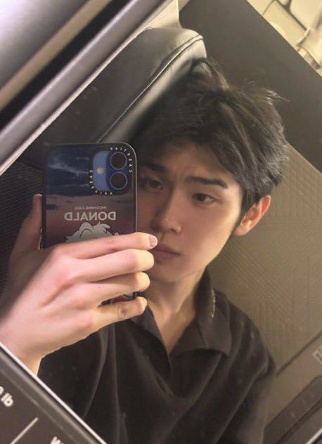 Latest photo of Kim Taerae (ZEROBASEONE)