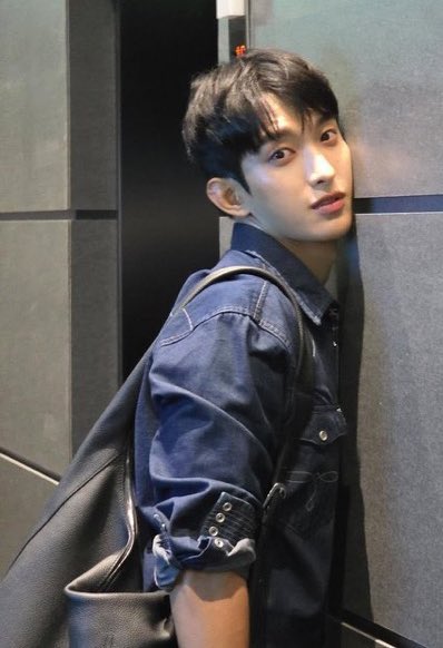 Behind-the-scenes cut of DK (SEVENTEEN)