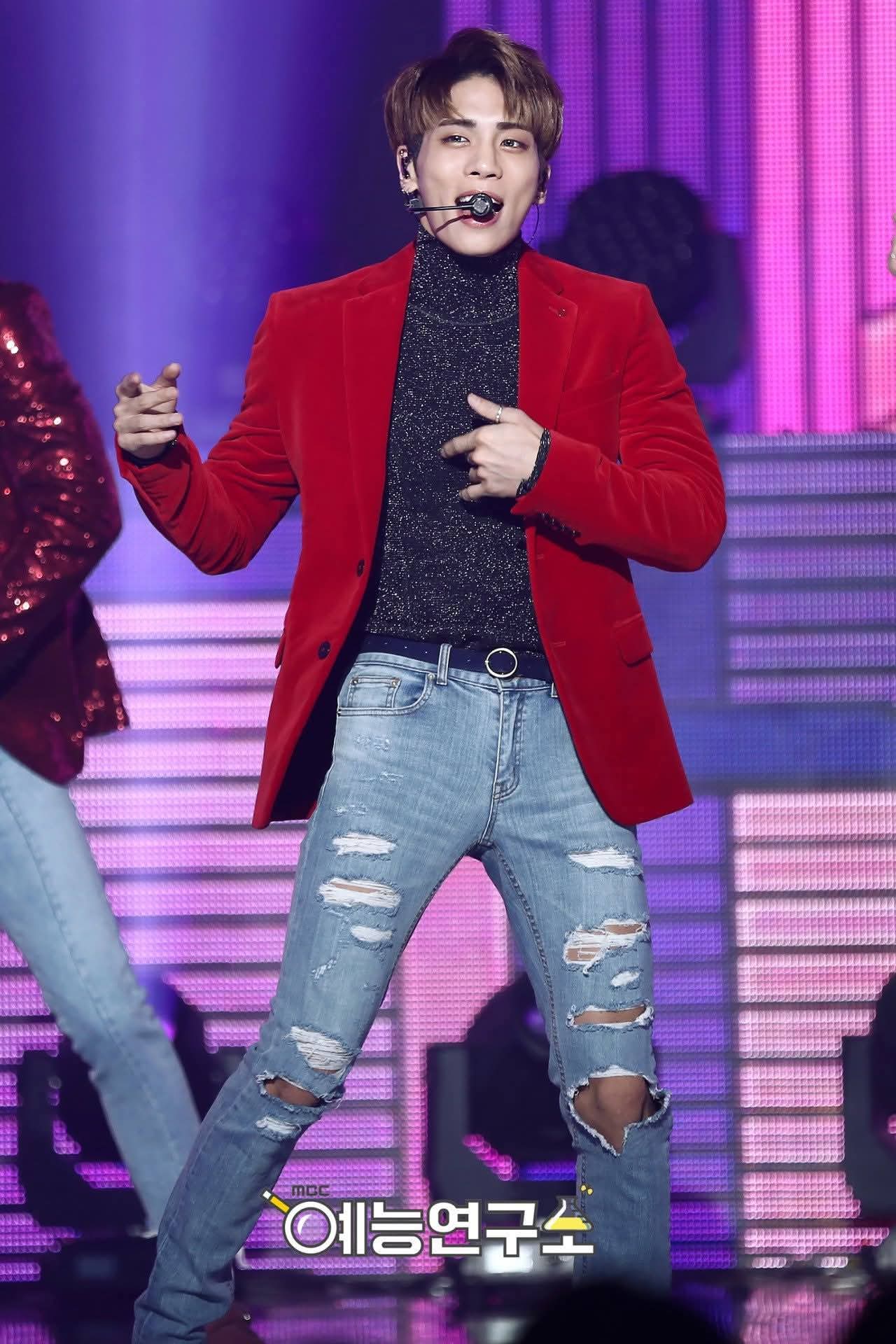 Recent activity shot of Jonghyun (SHINee)