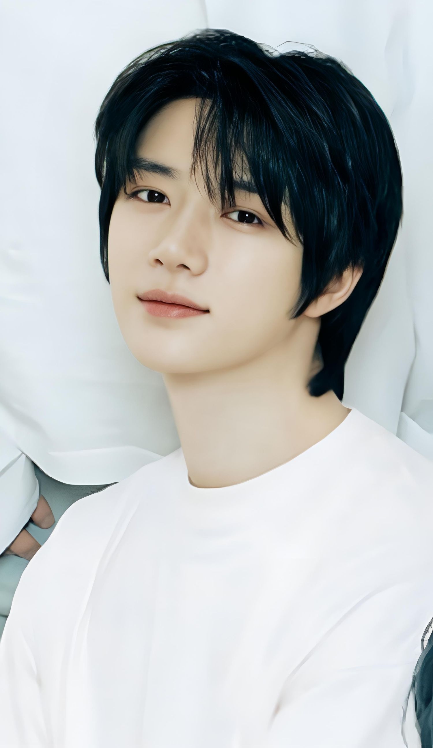 Latest photo of Beomgyu (TOMORROW X TOGETHER)