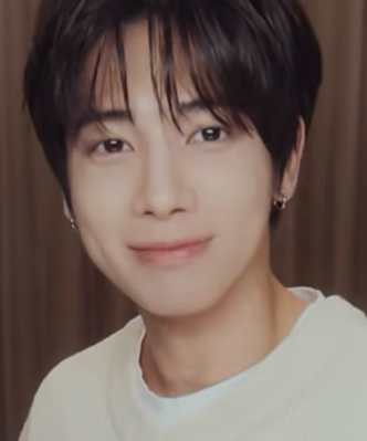 Behind-the-scenes cut of Taehyun (TOMORROW X TOGETHER)