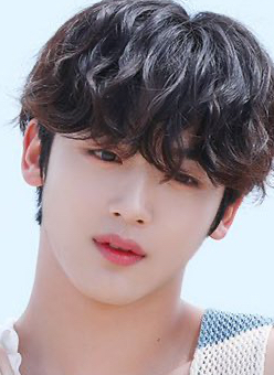 Behind-the-scenes cut of Kim Yohan (WEi)