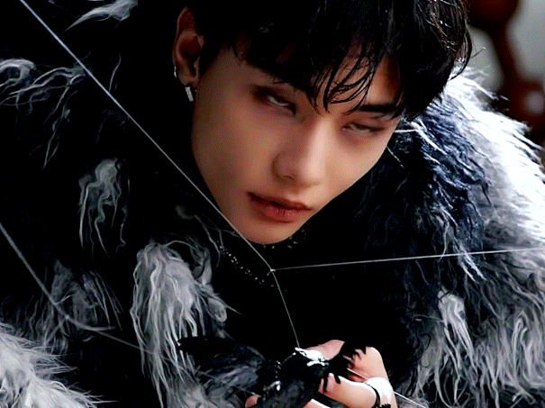 Latest photo of Hyunjin (Stray Kids)