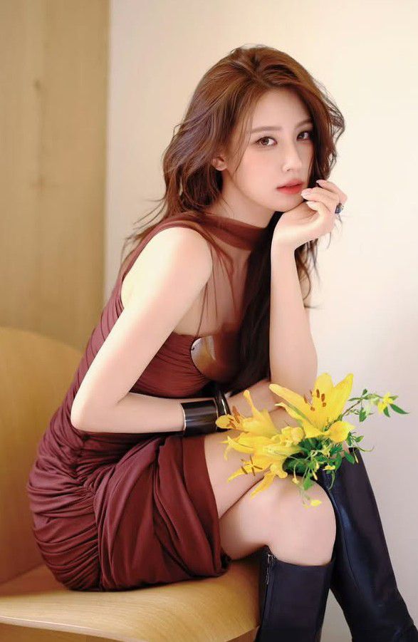 Latest photo of Miyeon (i-dle)