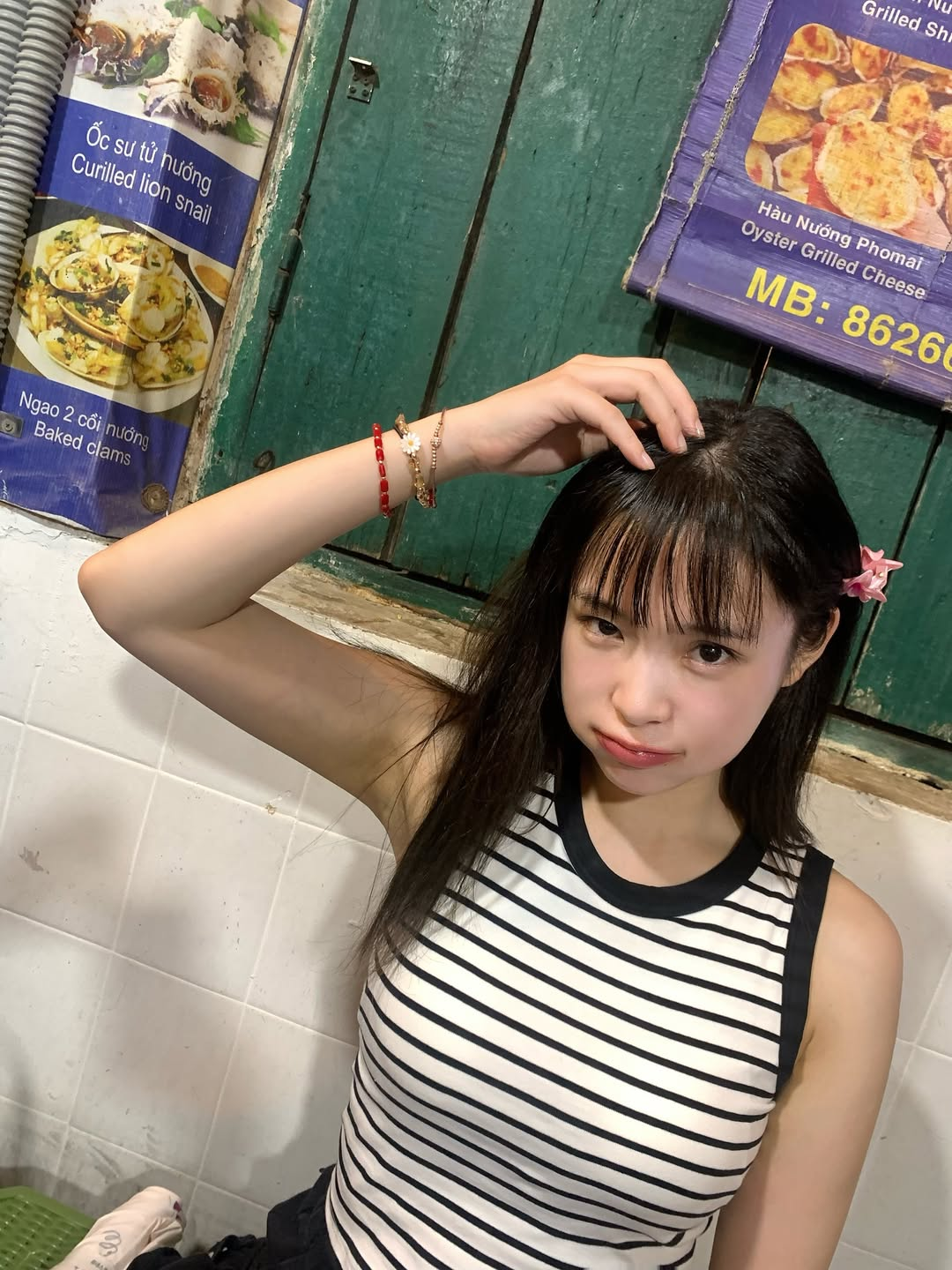 A moment captured by DREAMCATCHER's fan