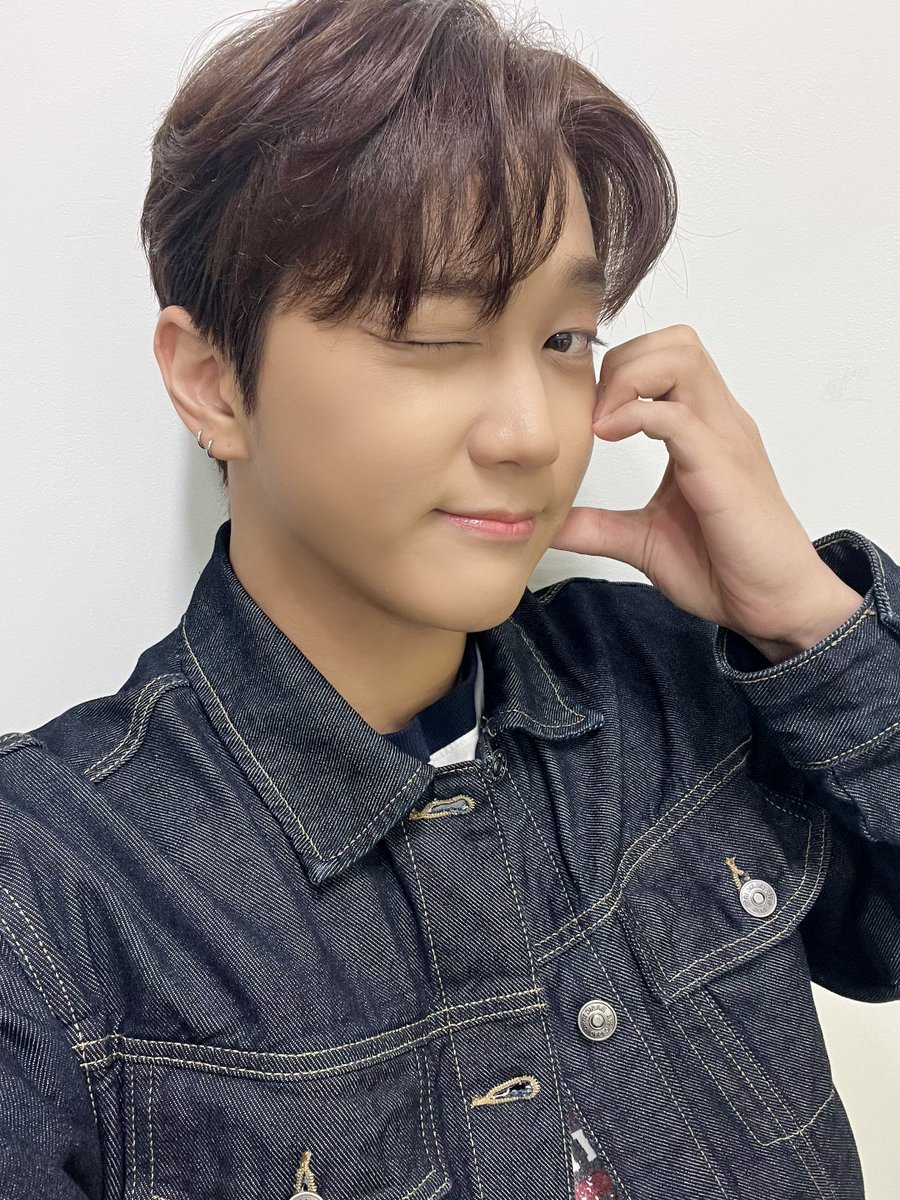 Behind-the-scenes cut of GoldenChild