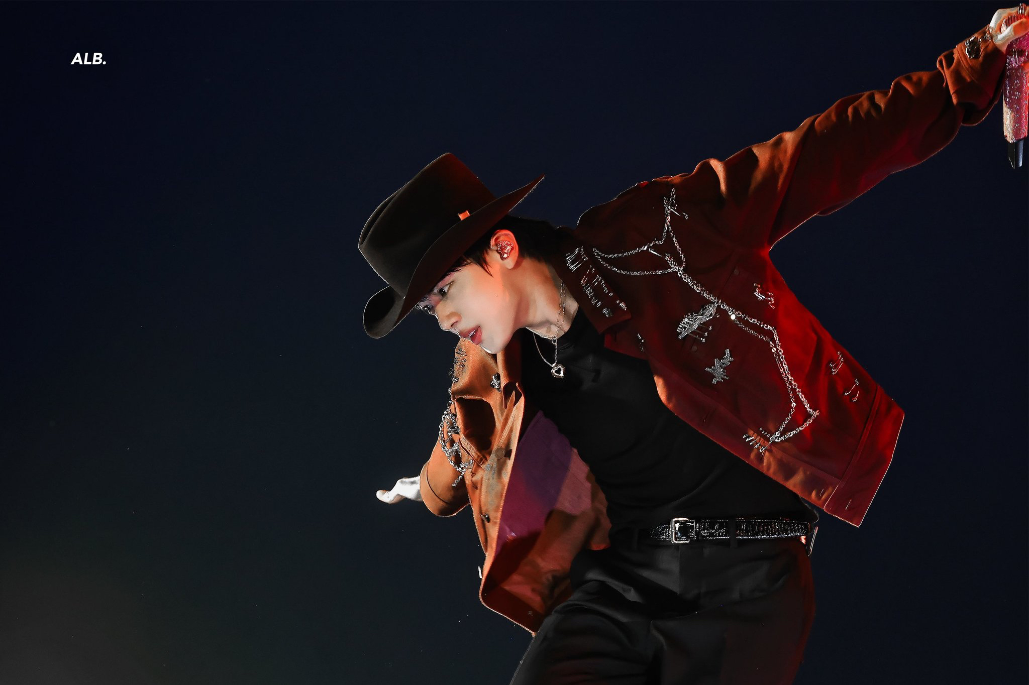 진 (방탄소년단) 최근 활동샷