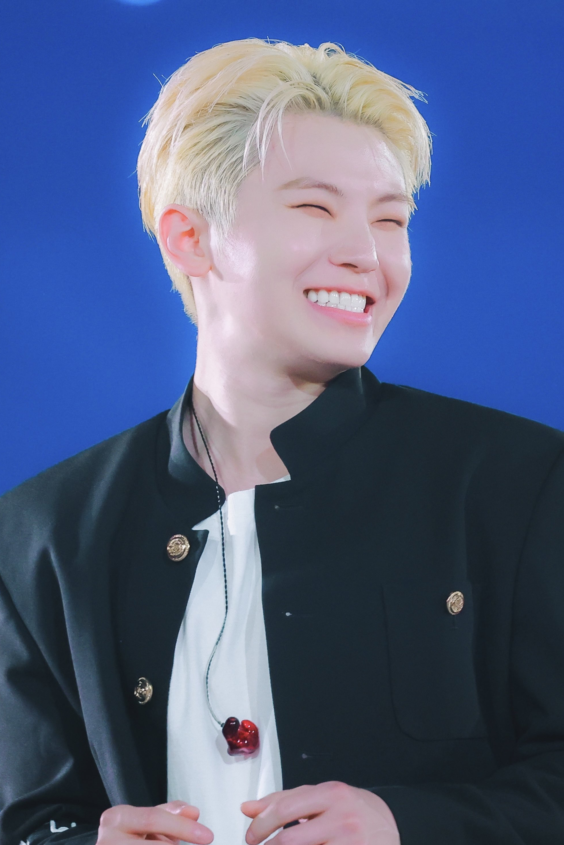 A moment captured by Woozi (SEVENTEEN)'s fan