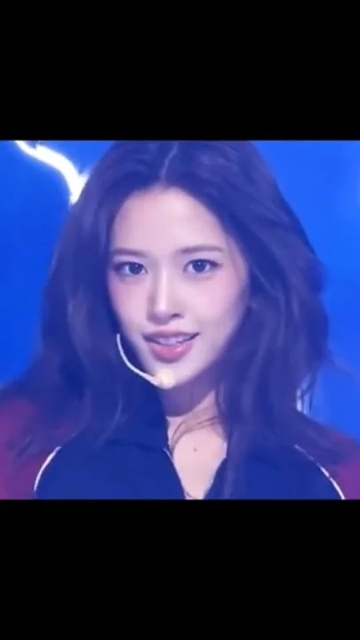 Behind-the-scenes cut of An Yujin (IVE)