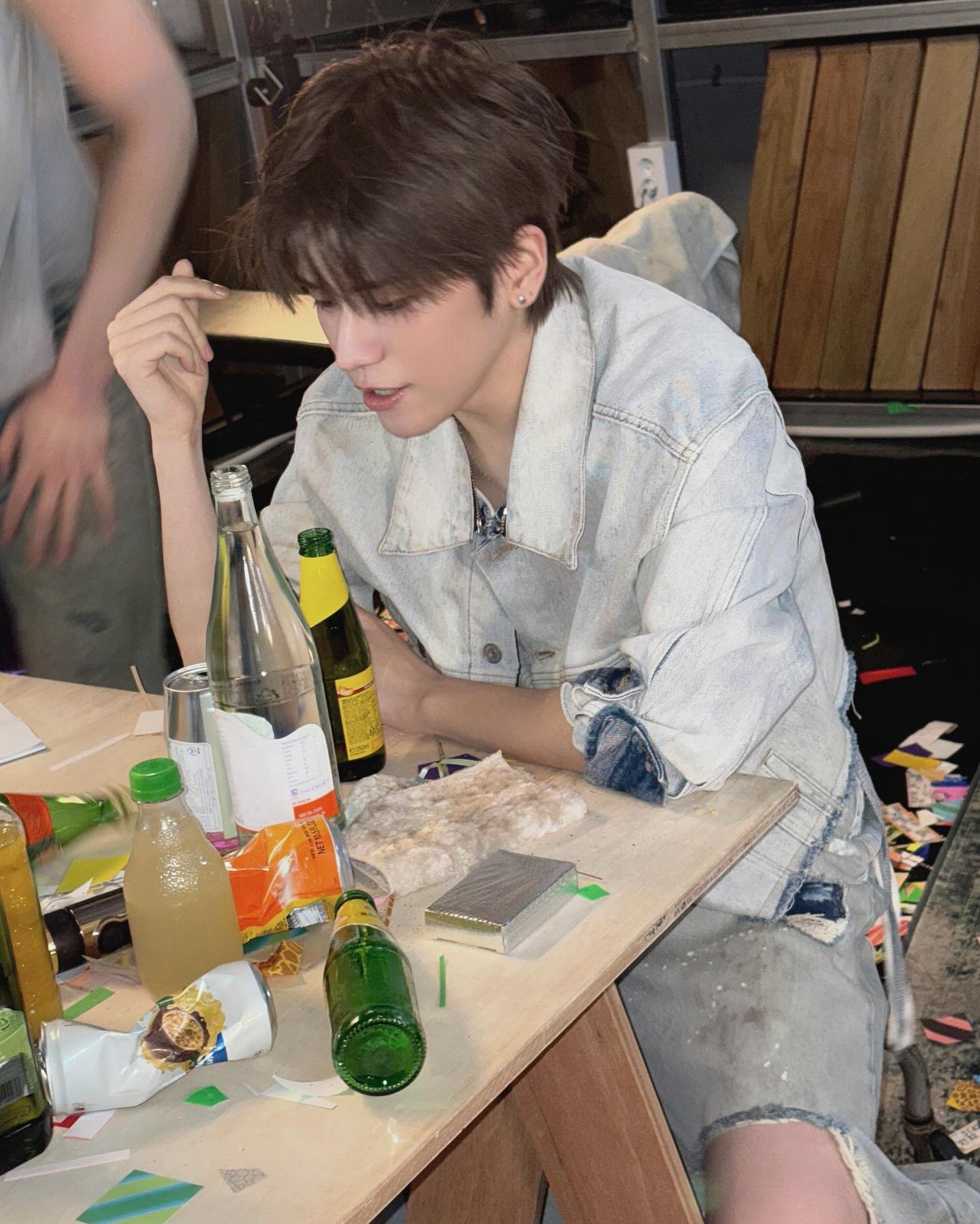 Behind-the-scenes cut of Riwoo (BOYNEXTDOOR)