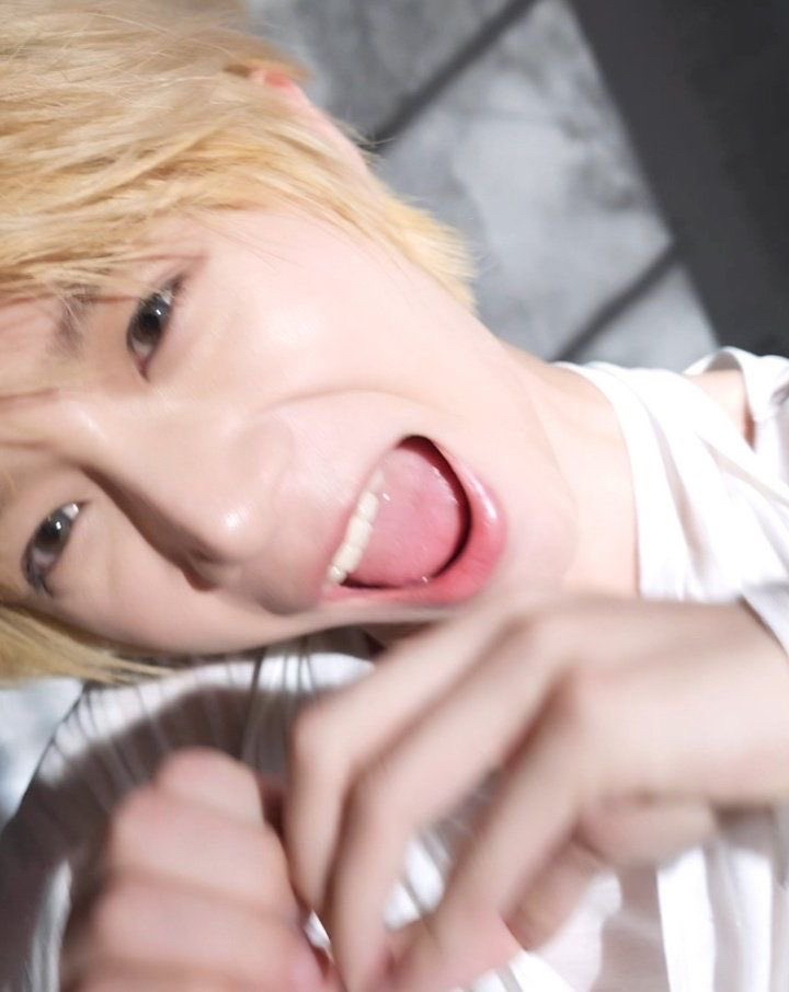 A moment captured by Beomgyu (TOMORROW X TOGETHER)'s fan