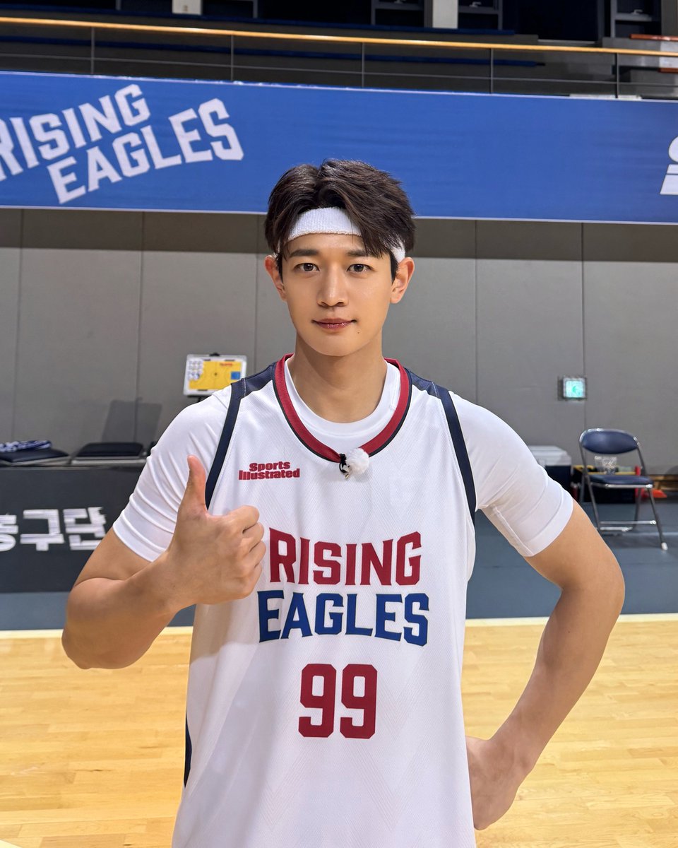 Recent activity shot of SHINee