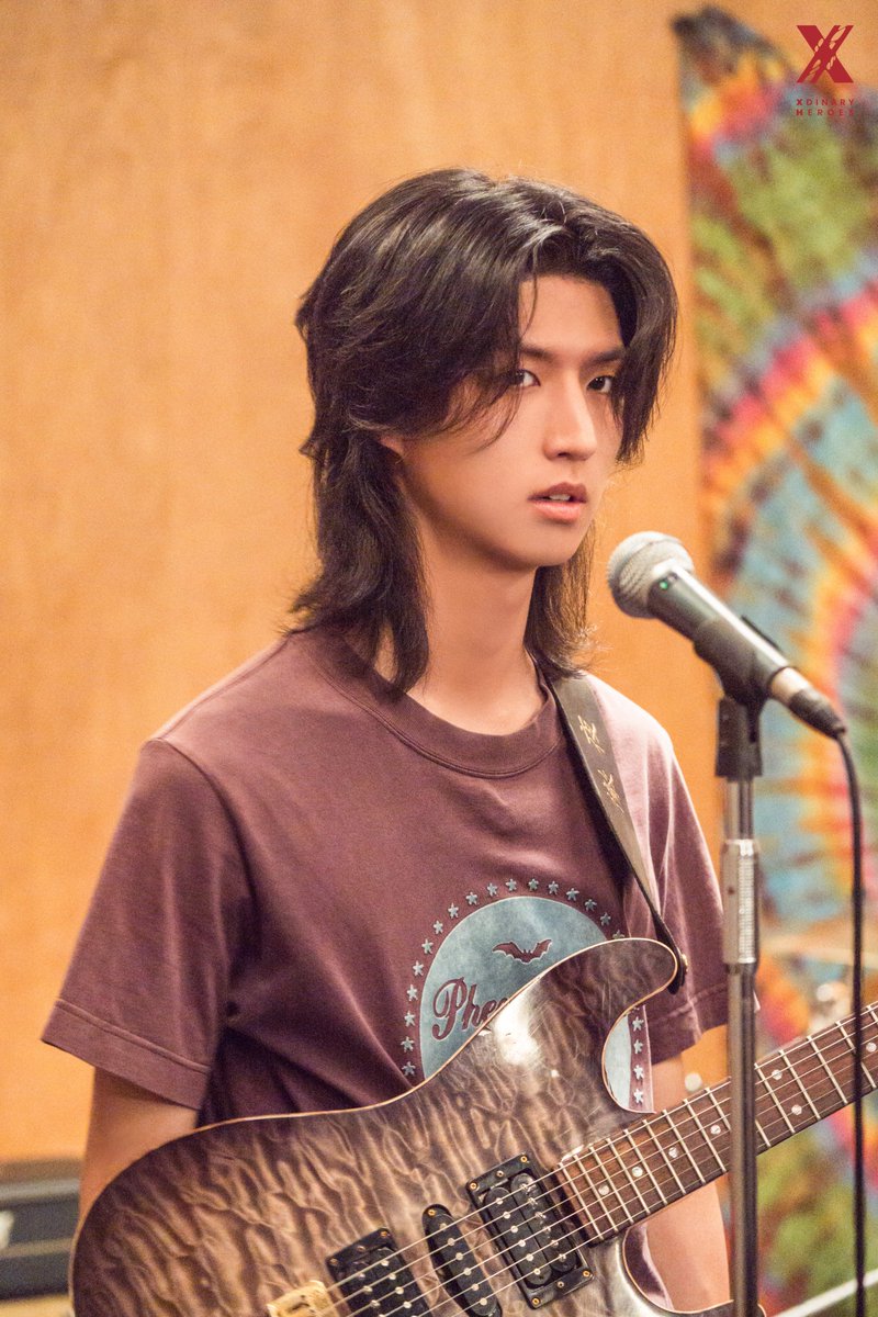 A moment captured by Xdinary Heroes's fan