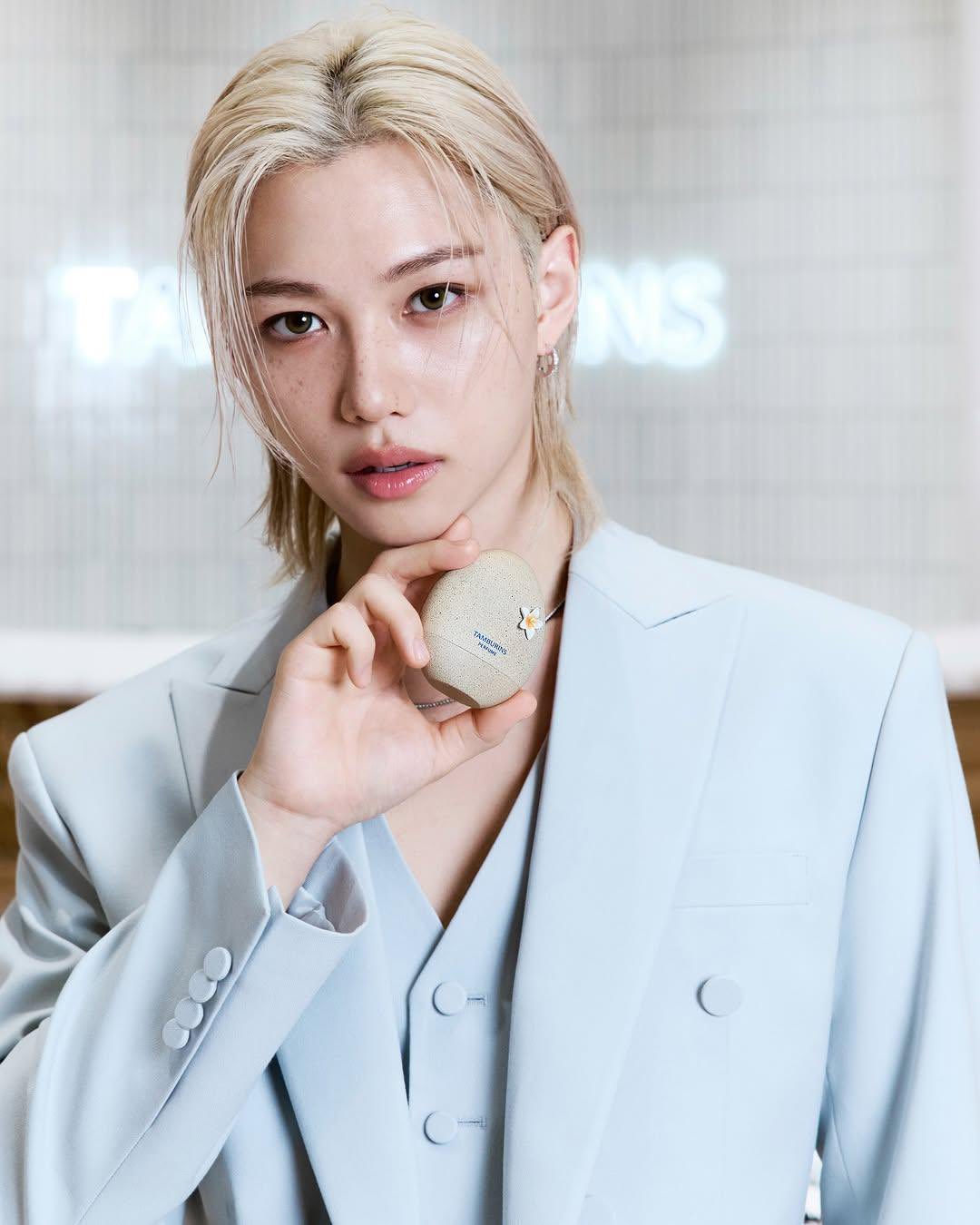 Latest photo of Felix (Stray Kids)