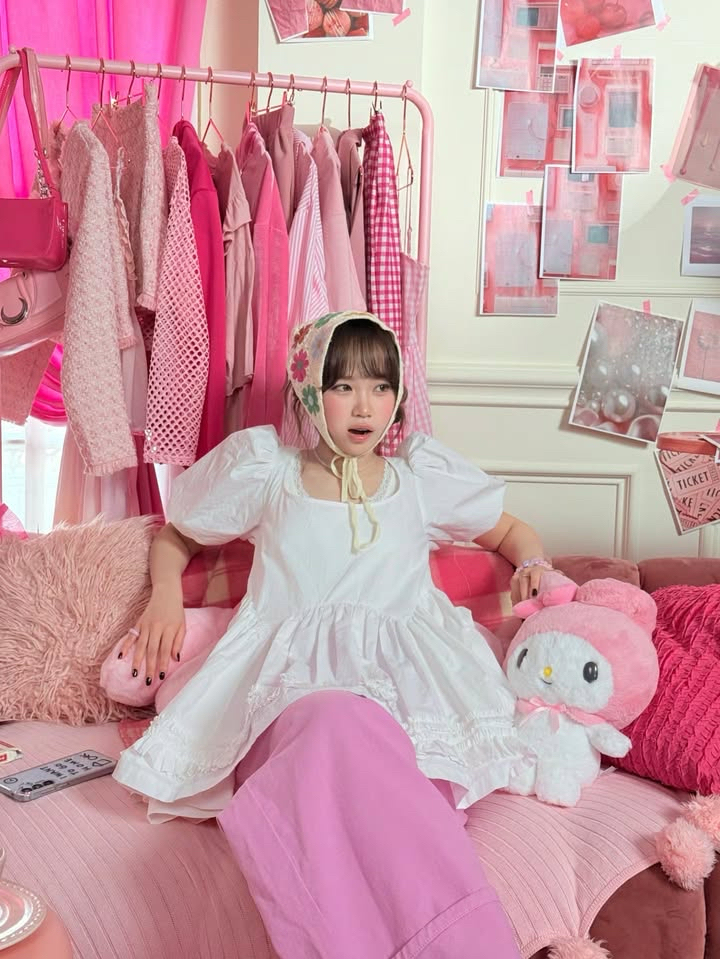 Recent activity shot of Kim Chaewon (LE SSERAFIM)