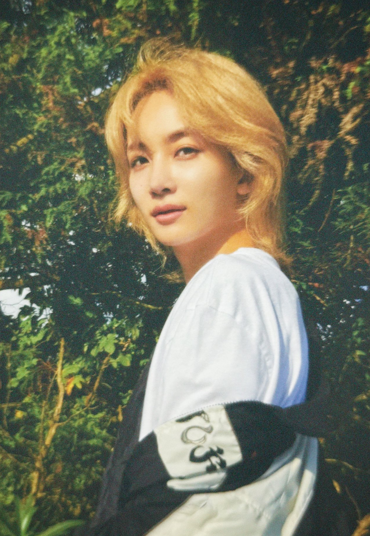 Recent activity shot of Jeonghan (SEVENTEEN)