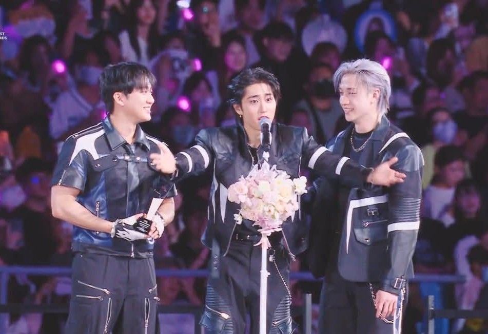 Stray Kids의 비하인드 컷