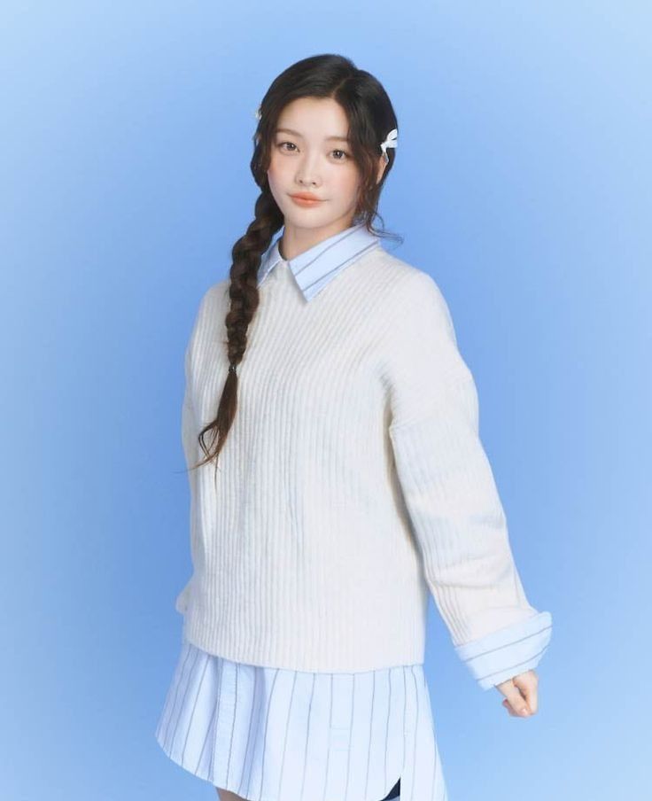 Behind-the-scenes cut of ILLIT