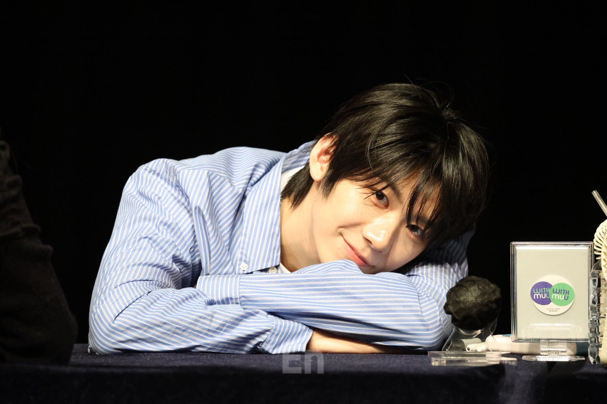 A moment captured by Park Han (AHOF)'s fan
