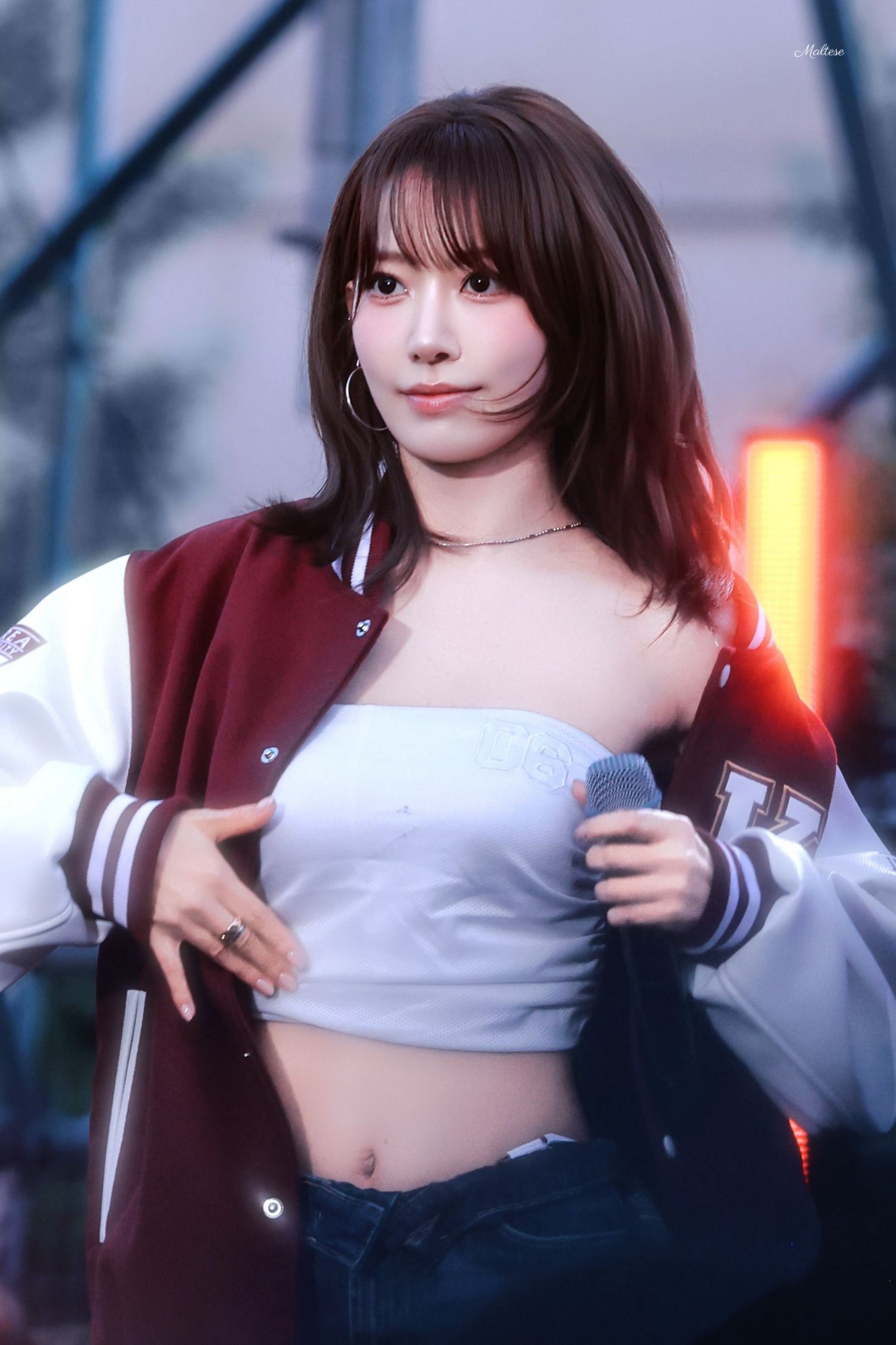 Recent activity shot of Sakura (LE SSERAFIM)