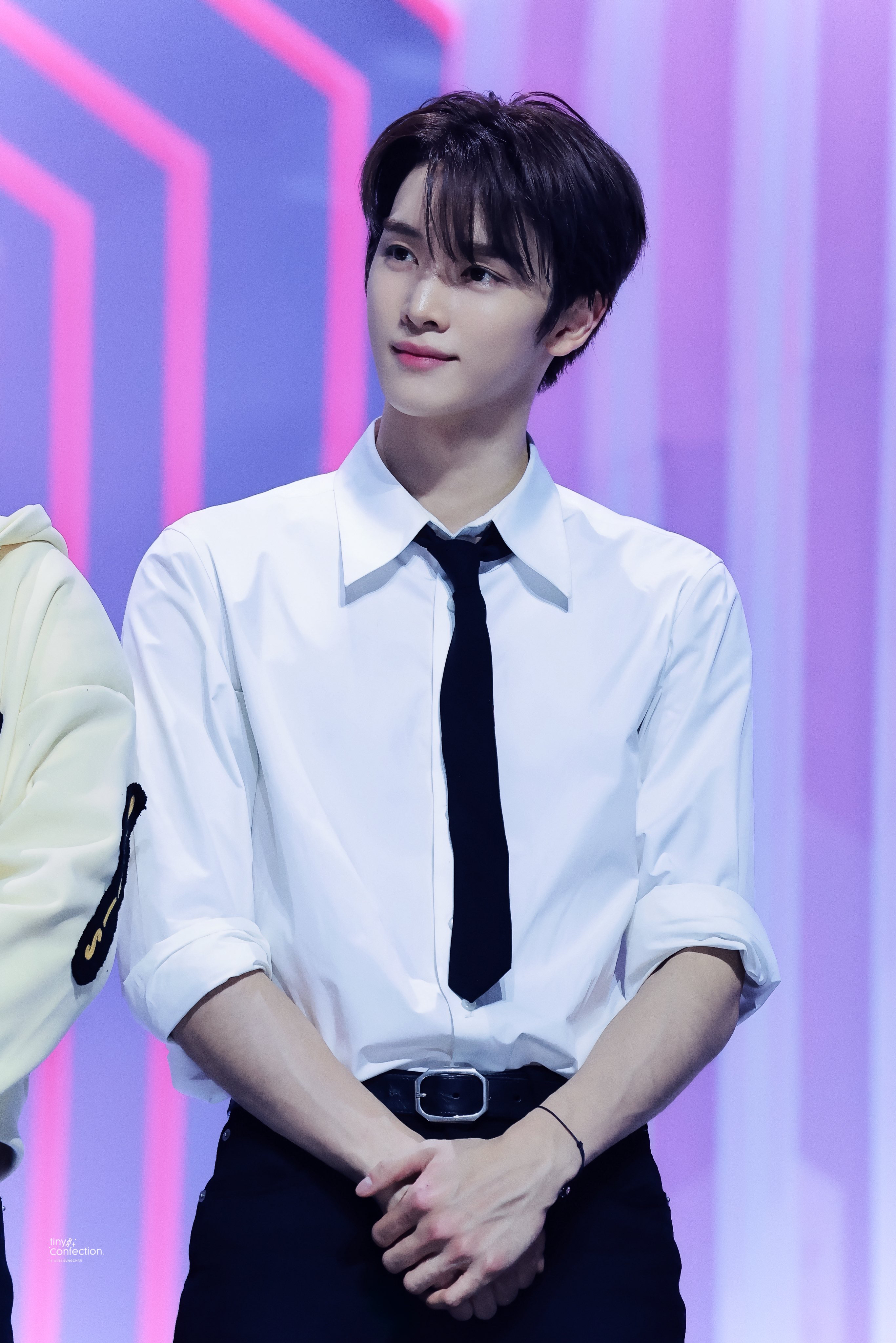 Recent activity shot of Sungchan (RIIZE)