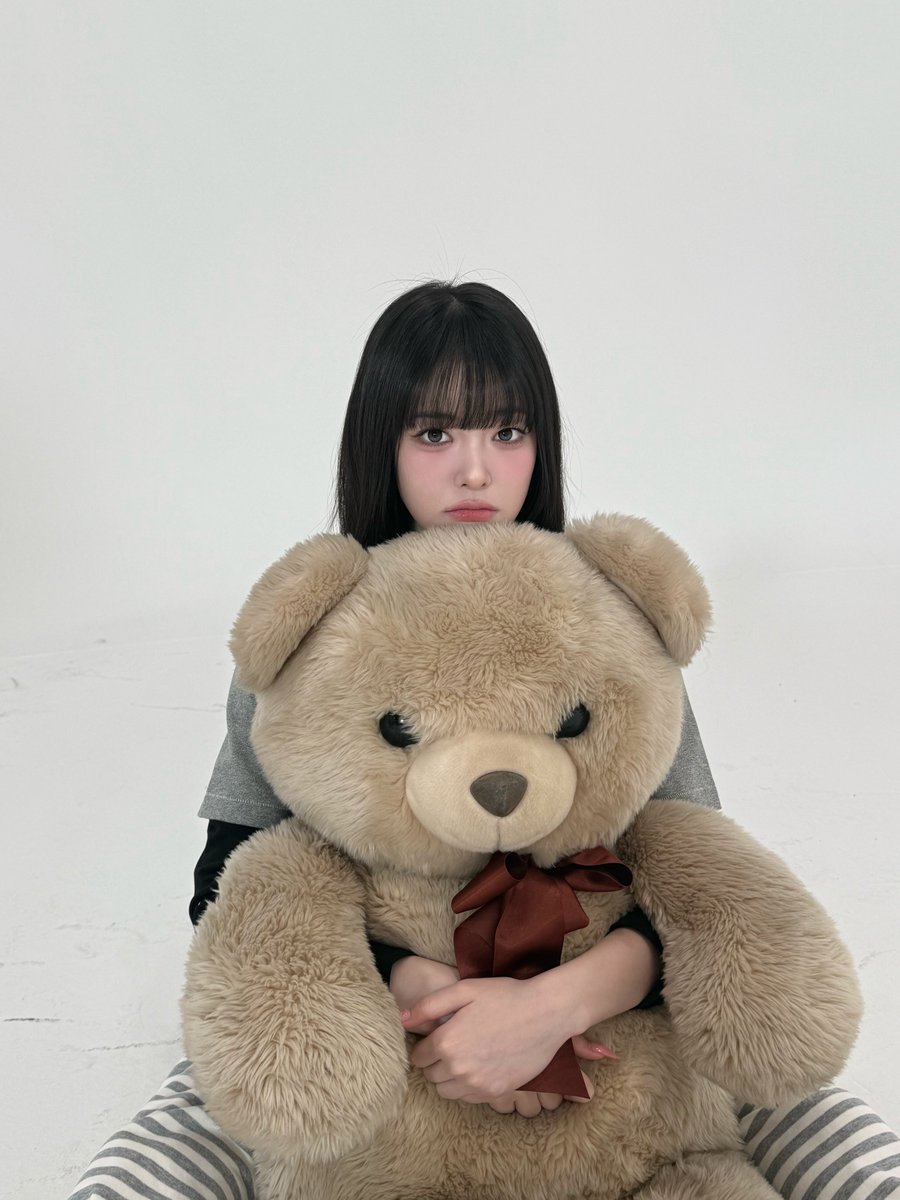 Latest photo of tripleS