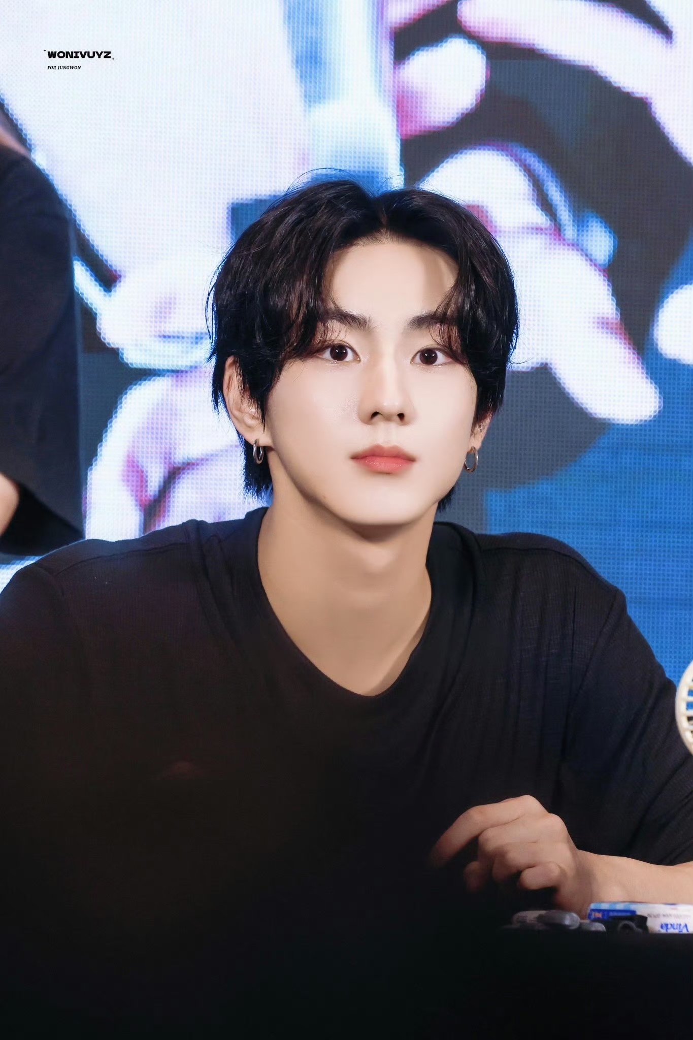 Latest photo of Jungwon (ENHYPEN)