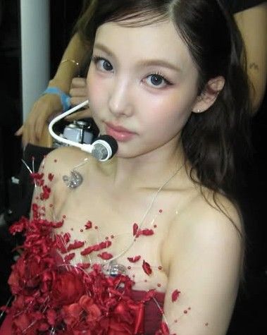 娜琏 (TWICE)的幕后花絮