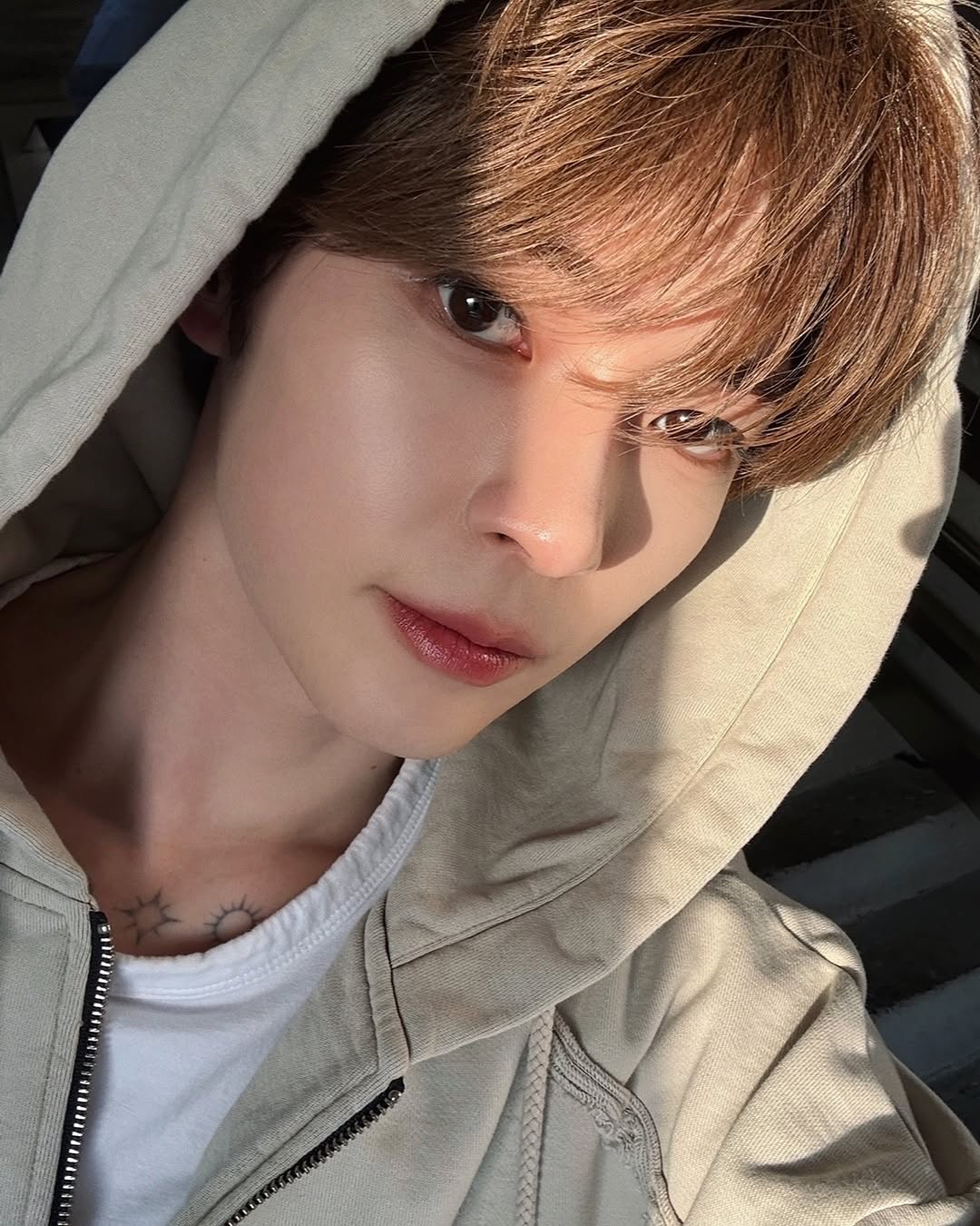 Latest photo of Sung Hanbin (ZEROBASEONE)