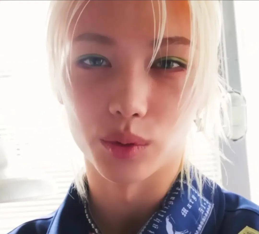 フィリックス (Stray Kids)の舞台裏ショット