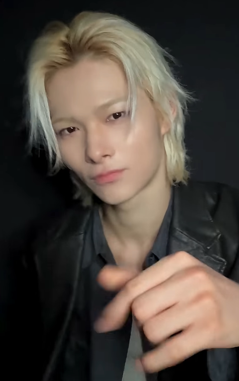 NI-KI (ENHYPEN)的最新照片