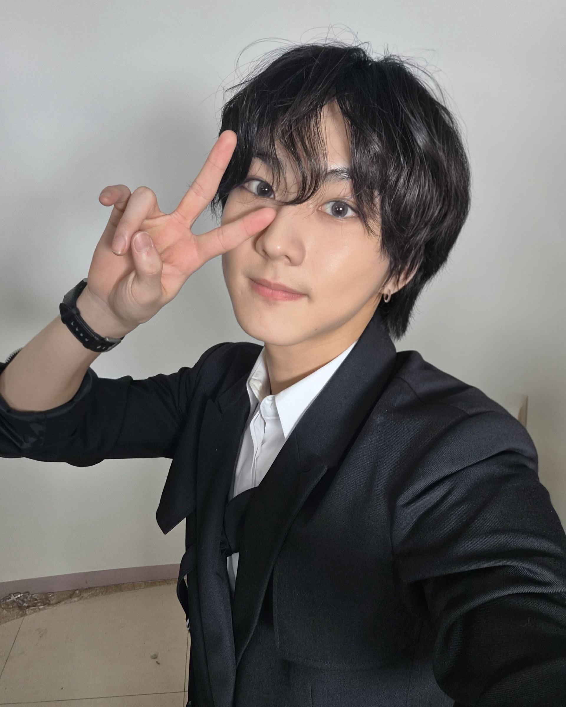 Latest photo of Jungwon (ENHYPEN)