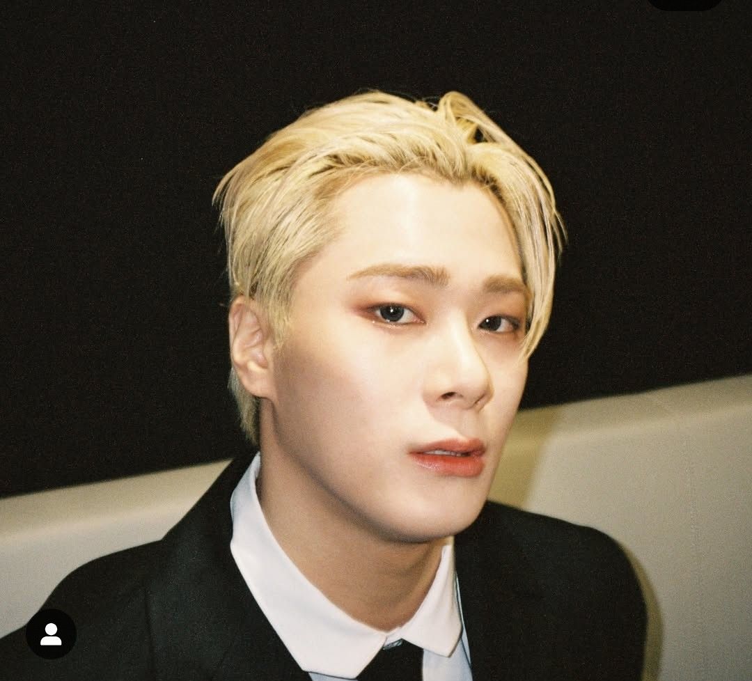 Foto aktivitas terbaru Moonbin (ASTRO)