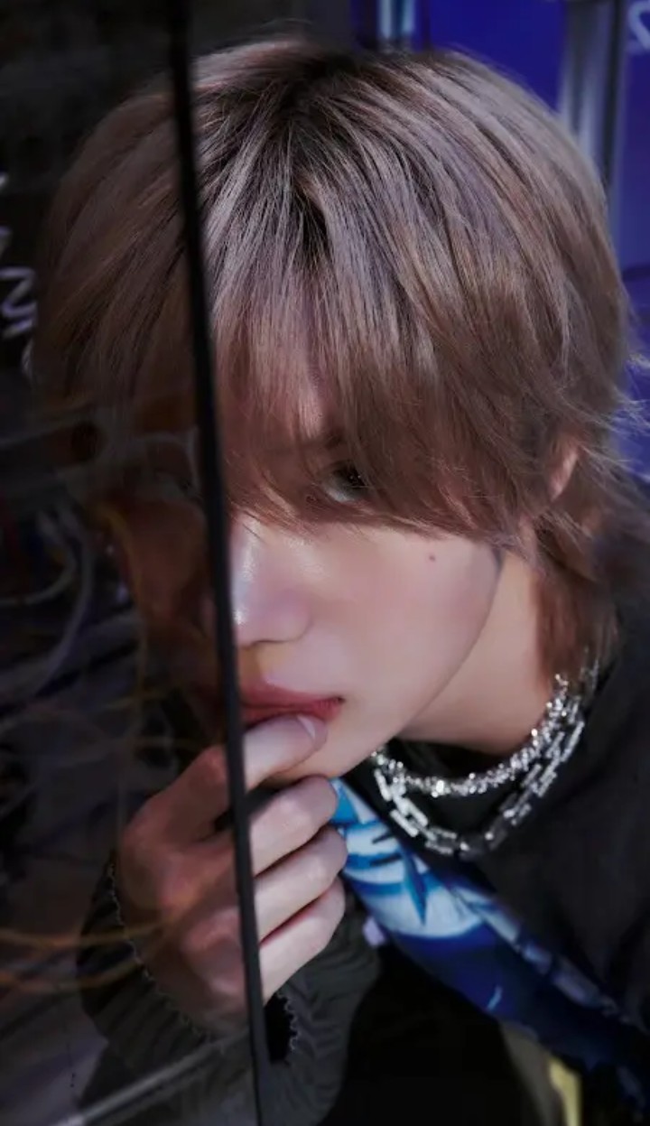 Behind-the-scenes cut of SuperM