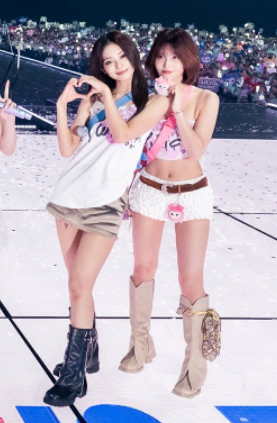 A moment captured by Tzuyu (TWICE)'s fan