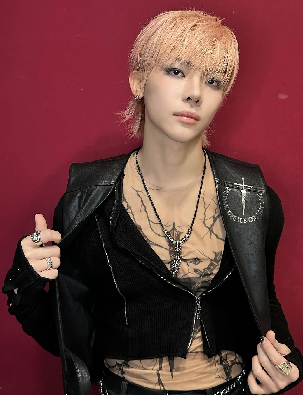 Momen yang diabadikan oleh penggemar Nicholas (&TEAM)