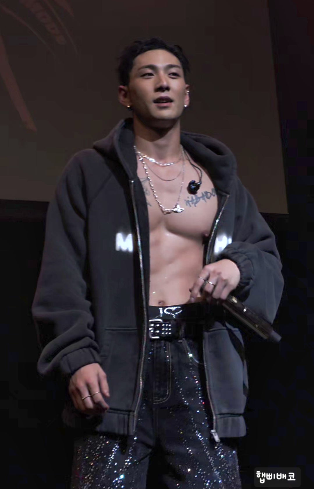 Latest photo of Baekho