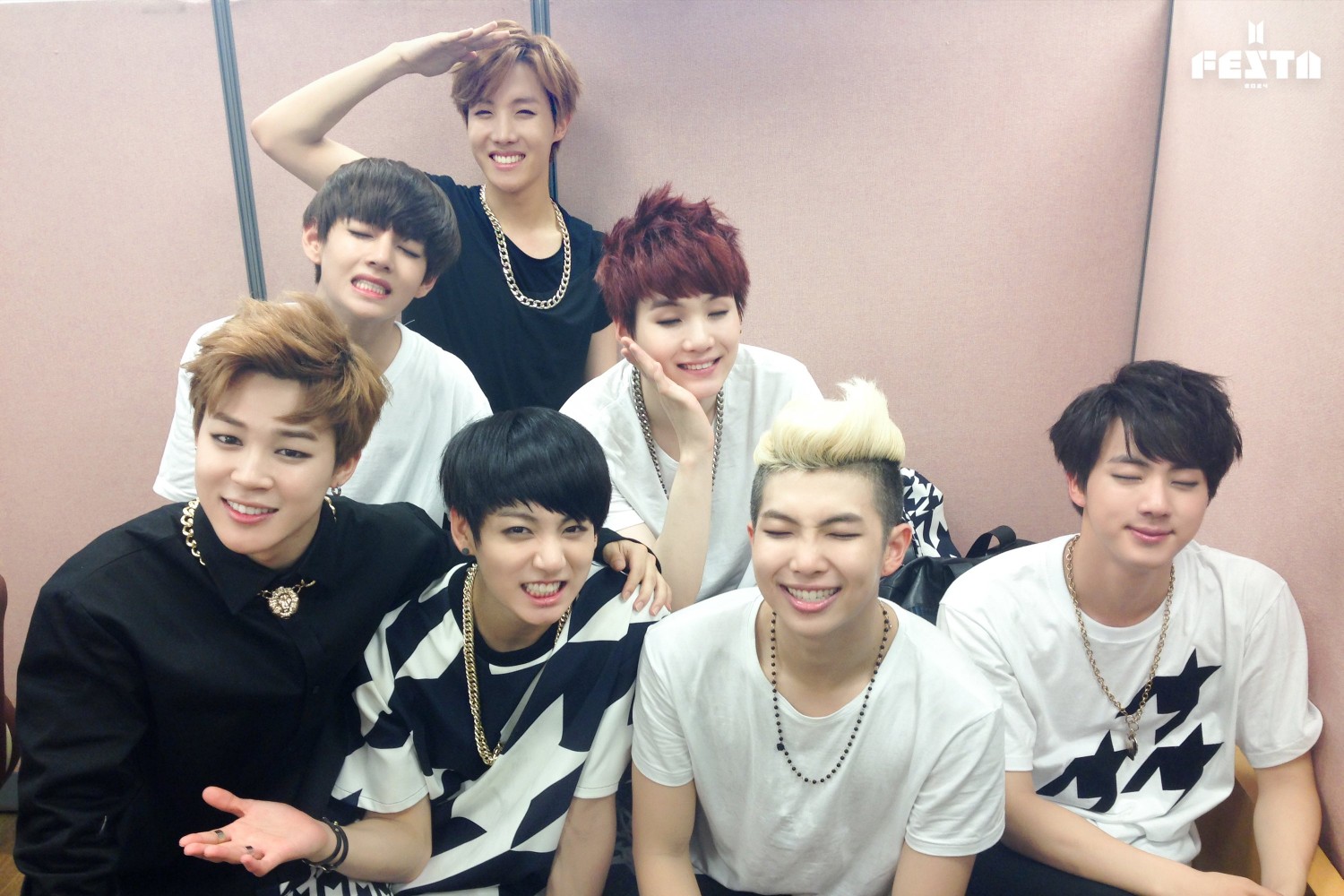 Momen yang diabadikan oleh penggemar BTS