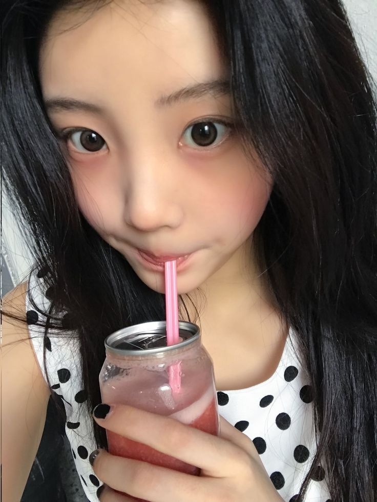 Behind-the-scenes cut of Wonhee (ILLIT)