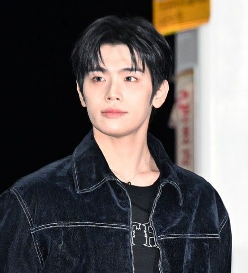 Behind-the-scenes cut of Kim Taerae (ZEROBASEONE)