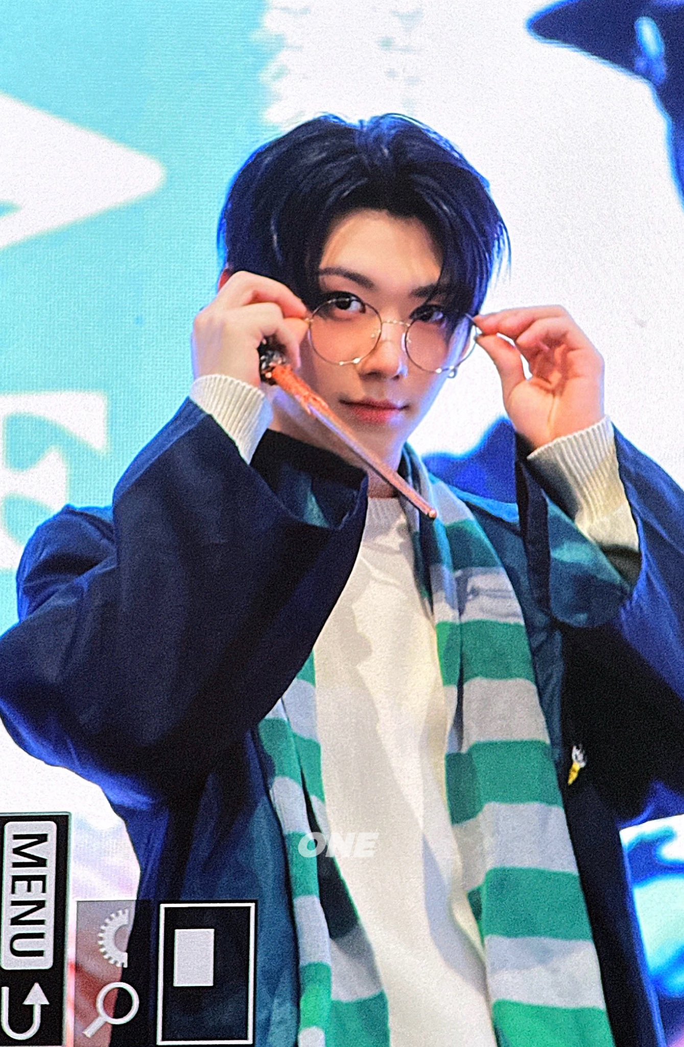 Behind-the-scenes cut of Park Han (AHOF)