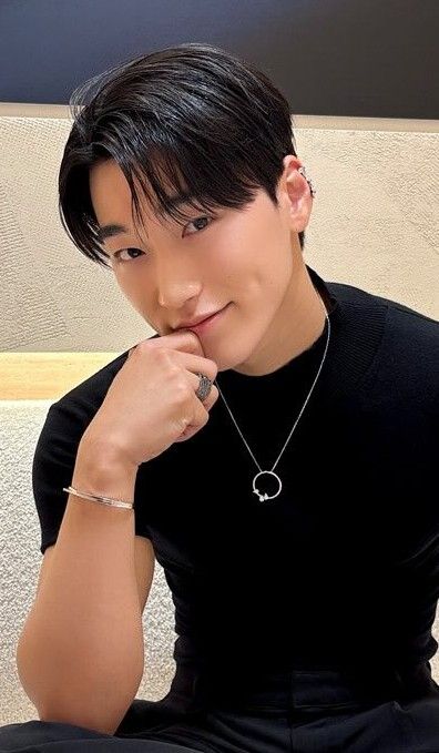 A moment captured by San (ATEEZ)'s fan